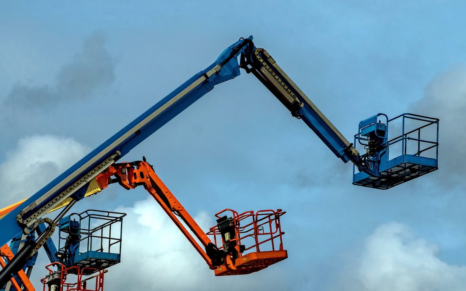 Boom Lift Financing for Warehouse and Distribution Operations